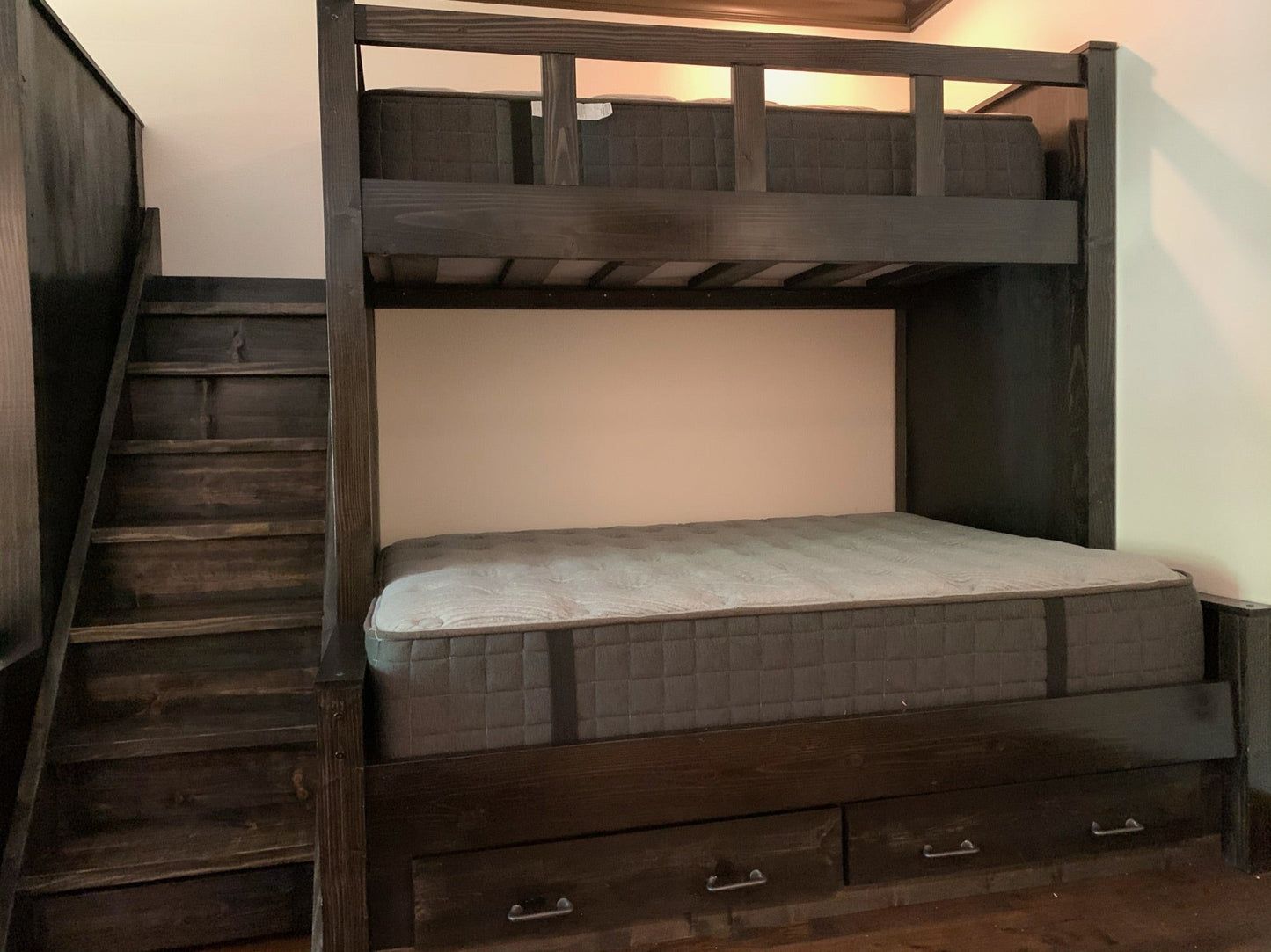 Lake House Quad Bunk Bed with Drawers